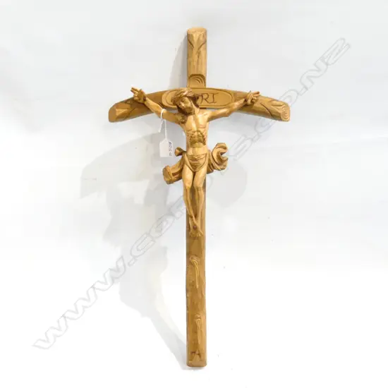 CHRIST ON THE CROSS, CARVED WOOD. H.590 x 320mm