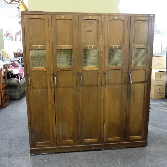 1920's 5 DOOR OAK LOCKER UNIT 1550 x 360 x 1665mm. quatrefoil mesh grille doors