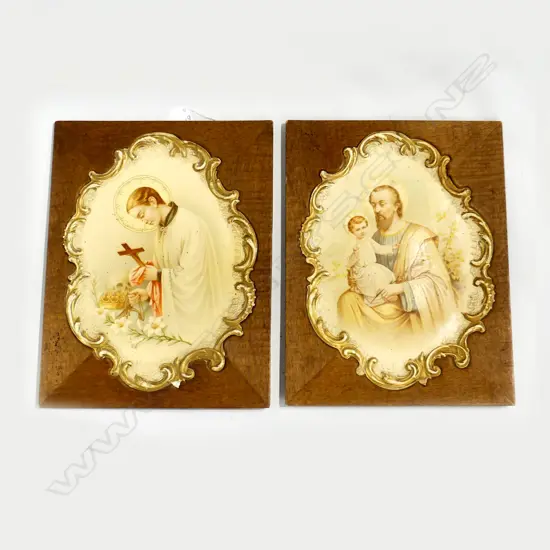 2 DEVOTIONAL PLAQUES, BAKERLITE & WOOD