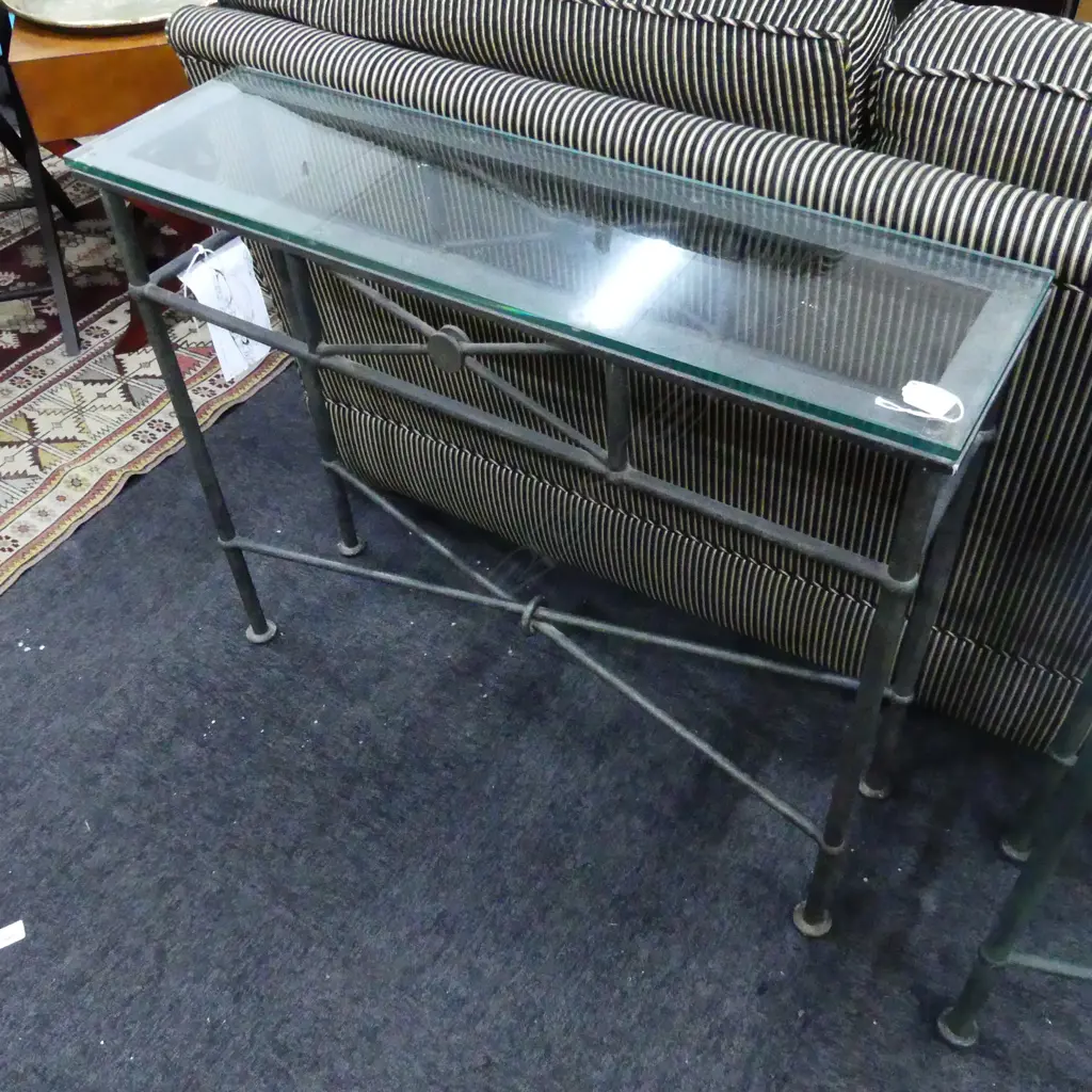 CONTEMPORARY IRON CONSOLE TABLE w. GLASS TOP 900x250x750mm Image 1++