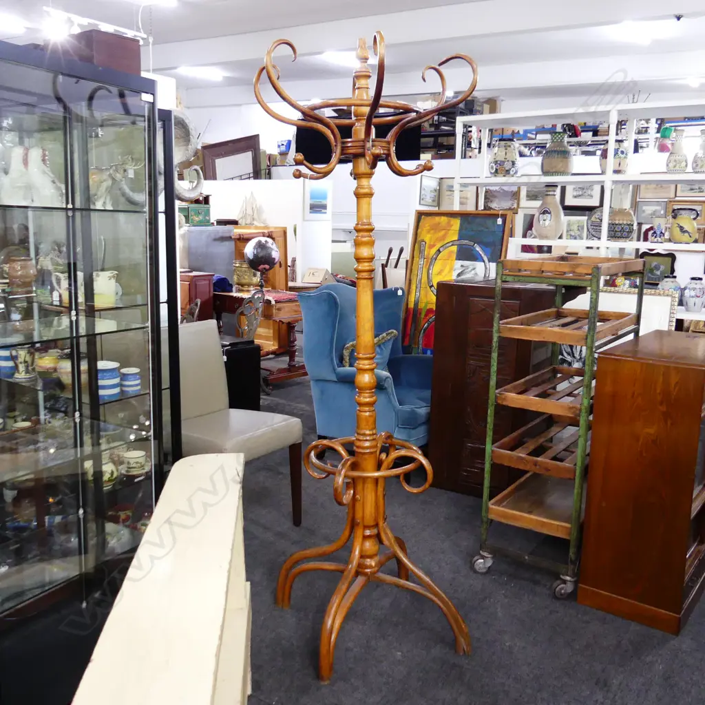 ANTIQUE BENTWOOD COAT STAND Image 1++