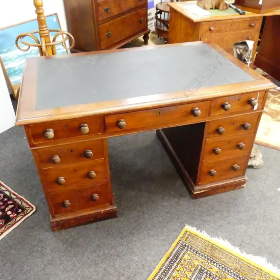 3PC VICT  KAURI PEDESTAL DESK  L1M220MM W720MM