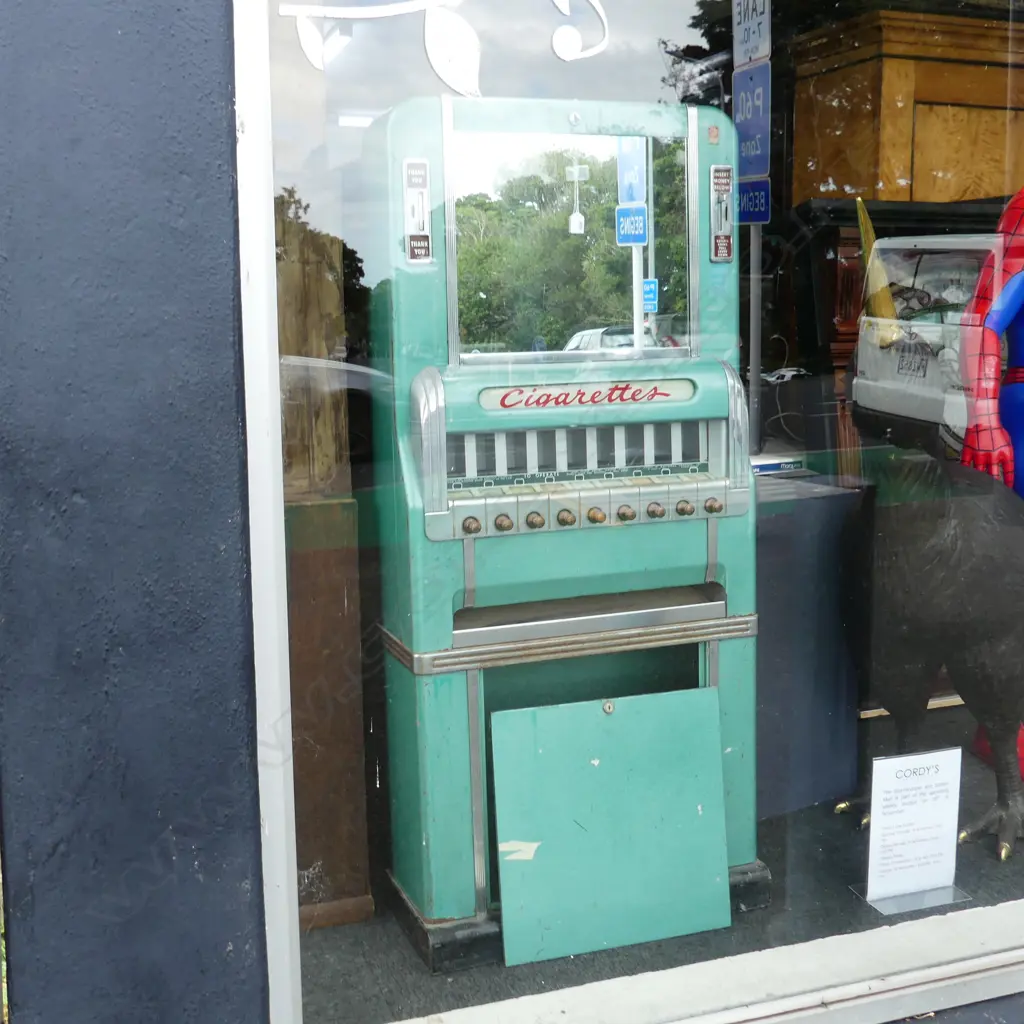 VINTAGE CIGARETTE DISPENSING MACHINE 700x300x1565mm Image 1++