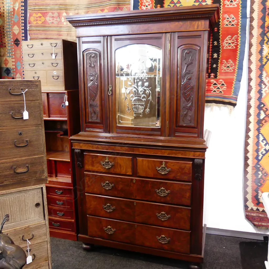 EDW CUPBOARD ON CHEST CUT MIRROR GLASS Image 1++