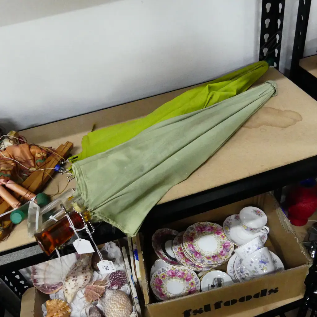 2 VINTAGE SMALL UMBRELLAS, L.500-600mm, DAMAGE TO ONE HANDLE Image 1++