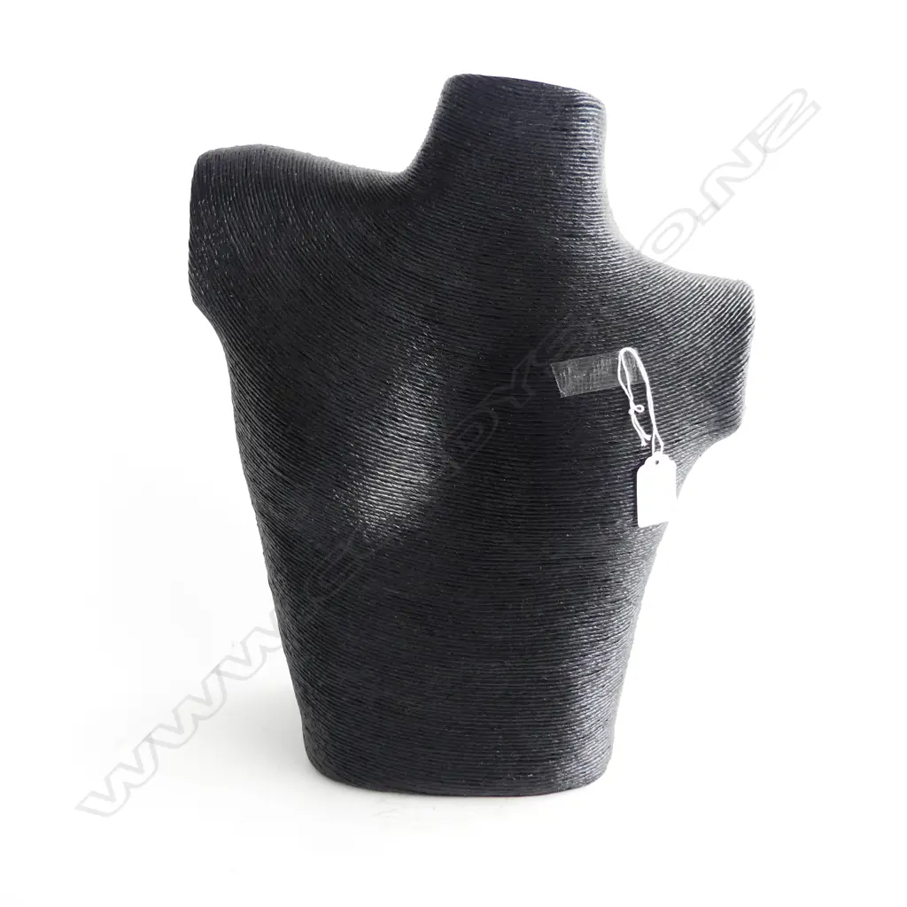BLACK TORSO WITH APPLIED THREAD 380 MM Image 1++