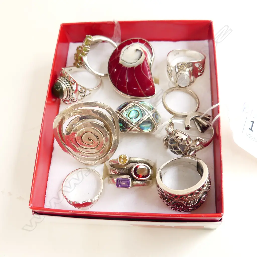 11 ASST. STG SILVER RINGS, 71 GRAMS Image 1++