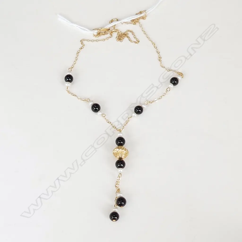 14CT GOLD NECKLACE 3.7gm Image 1++