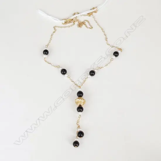 14CT GOLD NECKLACE 3.7gm