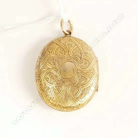 GOLD? & ENAMEL LOCKET 8.8gm minor damage
