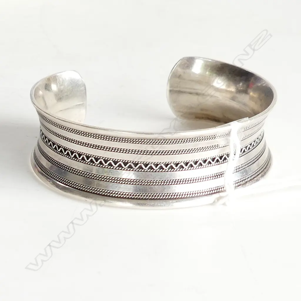 .925 SILVER CUFF FINE ROPE BAND DECORATION 31gms Image 1++