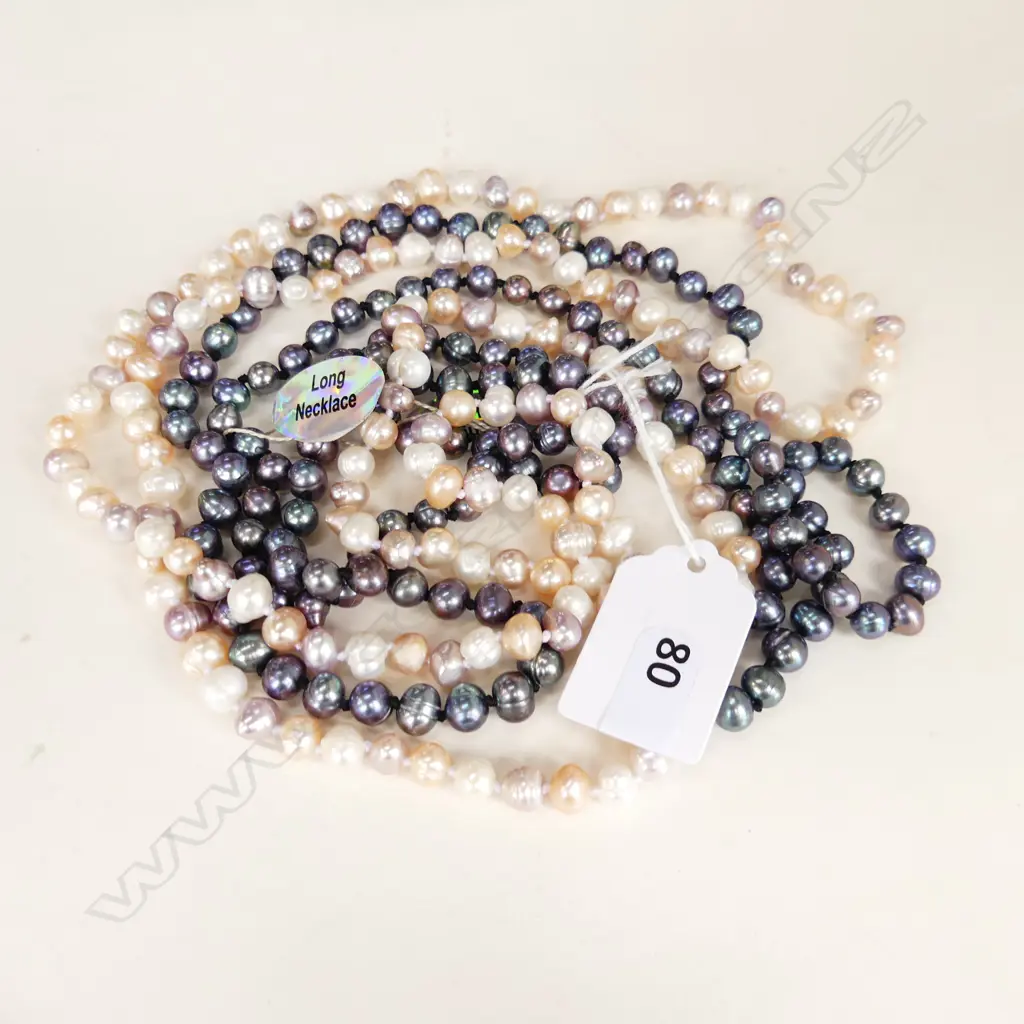 2 LONG PEARL NECKLACES L.1100mm Image 1++