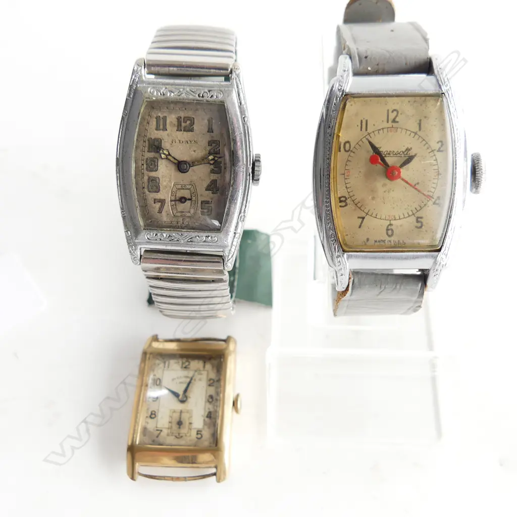 3 VINTAGE TANK GENTS WRISTWATCHES Image 1++