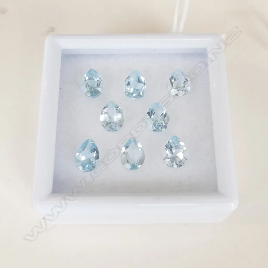 BLUE TOPAZ PEAR DROP 7X5 8 = 7.18CT Image 1++