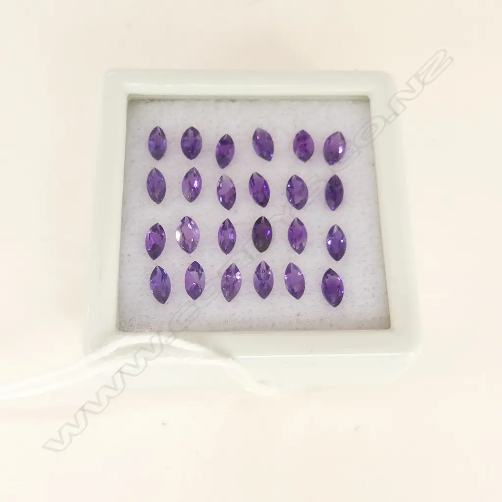 AMETHYST MARQUISE  5X2.5 24 = 3.65CT Image 1++