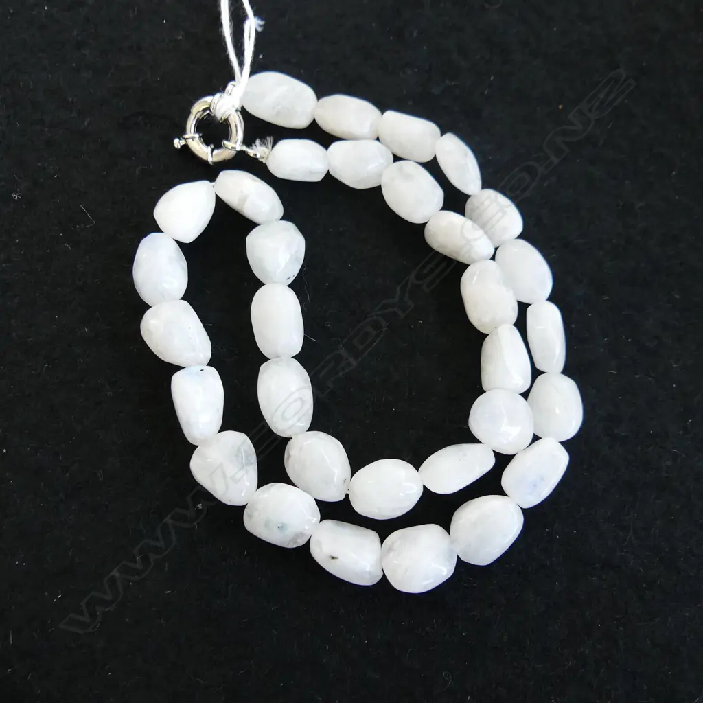 MOONSTONE BEAD NECKLACE Image 1++
