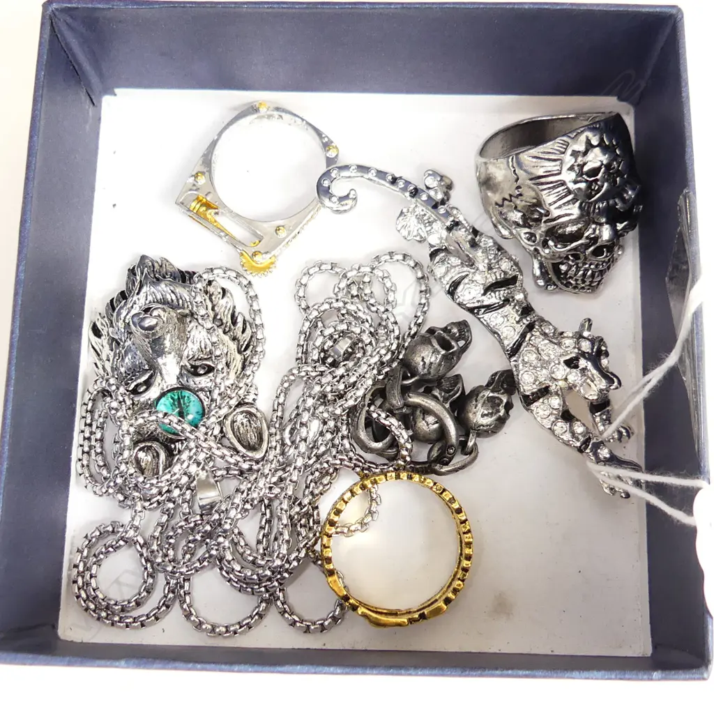 6 PCES COSTUME FASHION JEWELLERY Image 1++