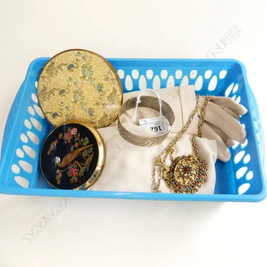 PR GLOVES, 2 COMPACTS, BANGLE & COSTUME NECKLACE