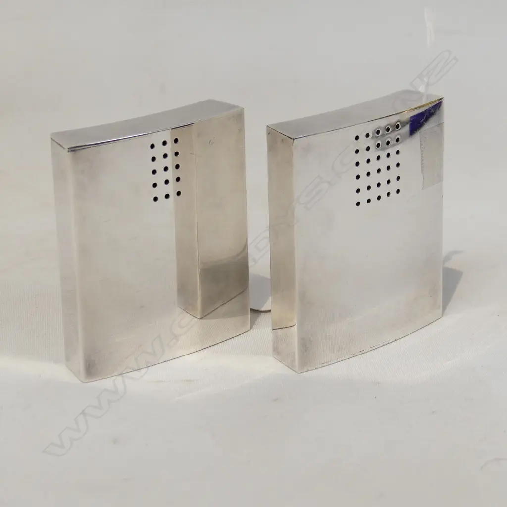 MODERNIST FRENCH SILVER PLATE SALT & PEPPER H.70mm Image 1++