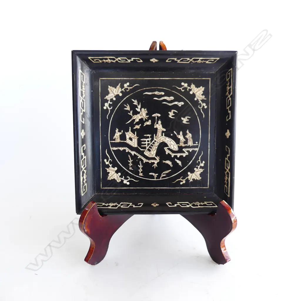 CHINESE EBONISED WOOD DISH WITH BONE INLAID DECORATION 200 x 200mm Image 1++