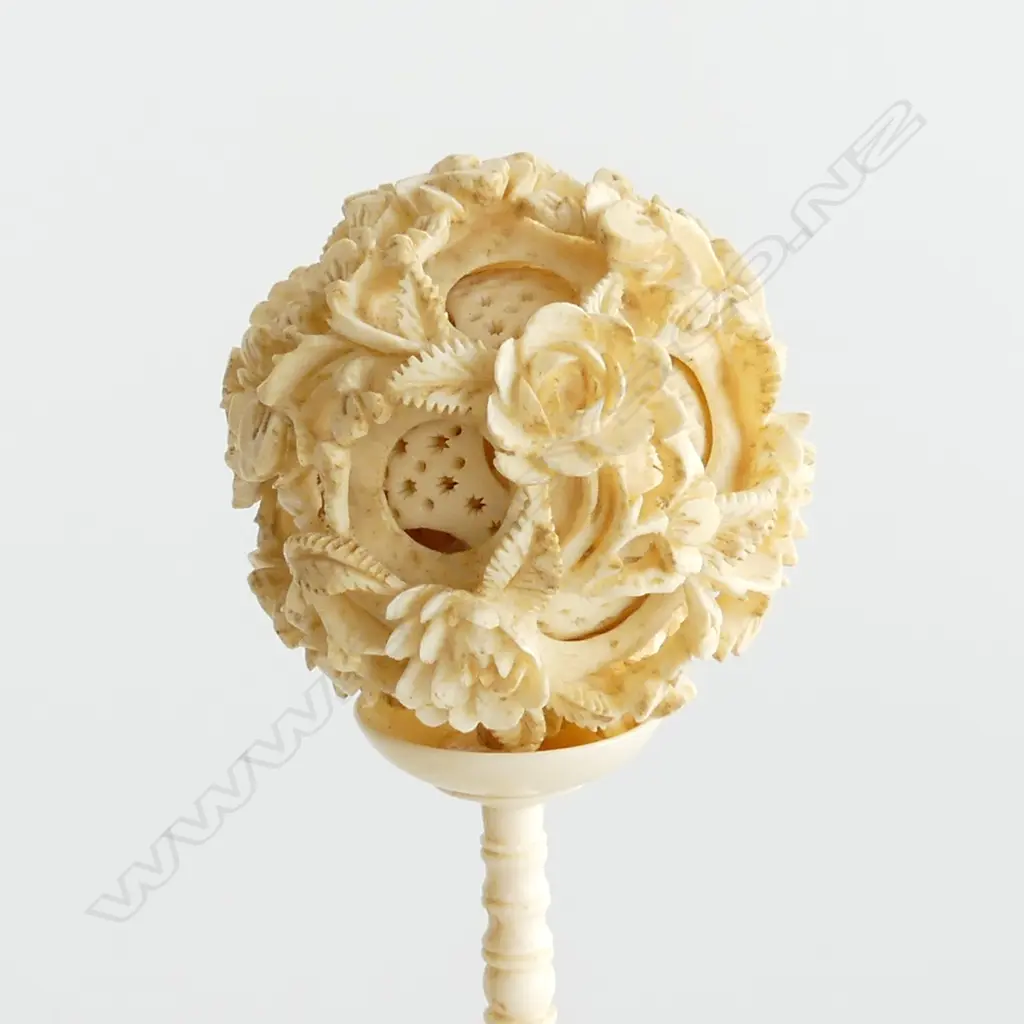 IVORY PUZZLE BALL ON STAND H.215mm Image 1++