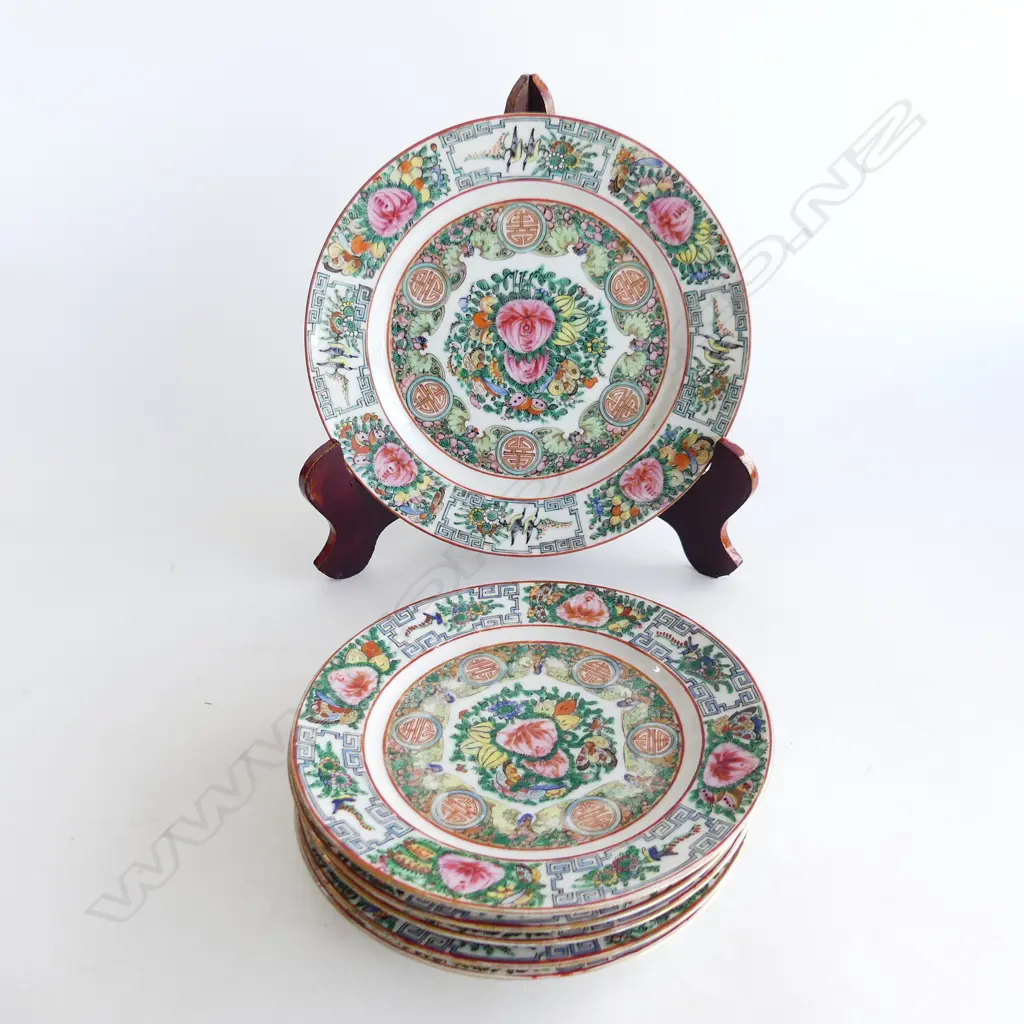 SIX FAMILE ROSE PLATES DIA.190 (5) and 230mm (1) Image 1++