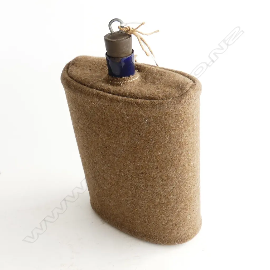 WW1 BLUE ENAMEL ARMY WATER BOTTLE WITH KHAKI WOOL COVER H. 245mm Image 1++