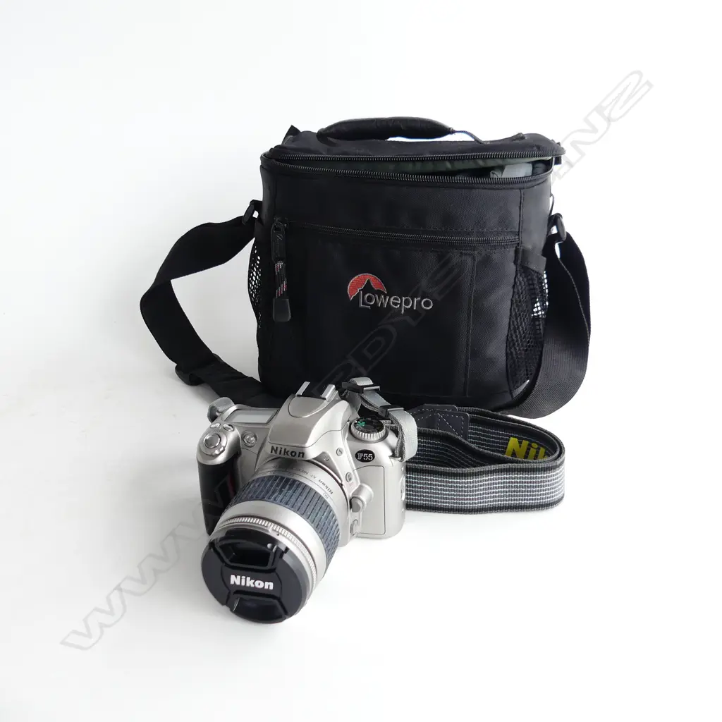 NIKON ZOOM NIKKOR 70-300MM, IN BAG Image 1++