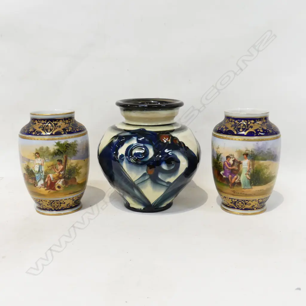 PR HANDHIGHLIGHTED VASES WITH BEEHIVE MARK H.160mm & LARGE DANICO VASE H.170mm Image 1++
