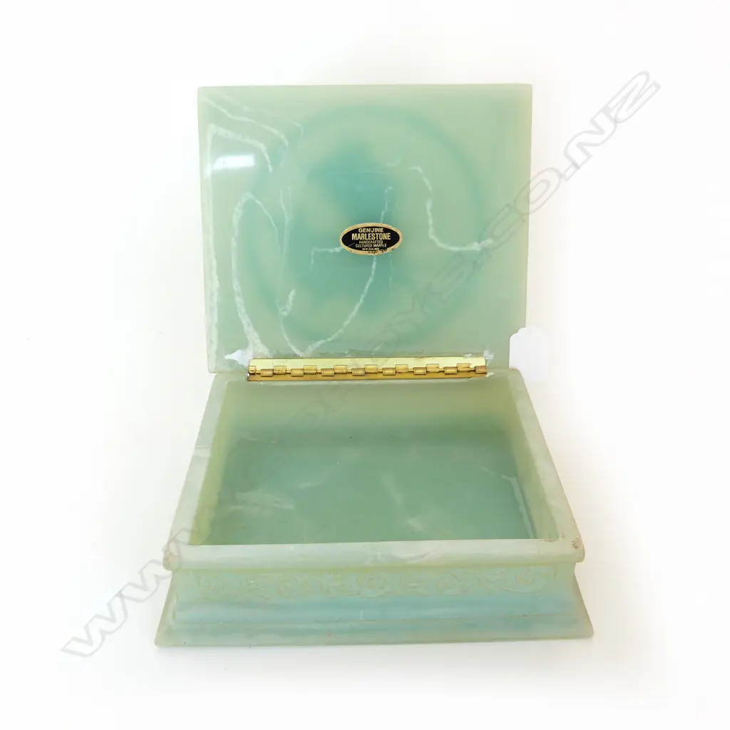 NZ VINTAGE HANDCRAFTED CULTURED MARBLE JEWELLERY BOX WITH CLASSICAL ANGEL & CHERUB SCENE L. 20CM X 17CM Image 1++