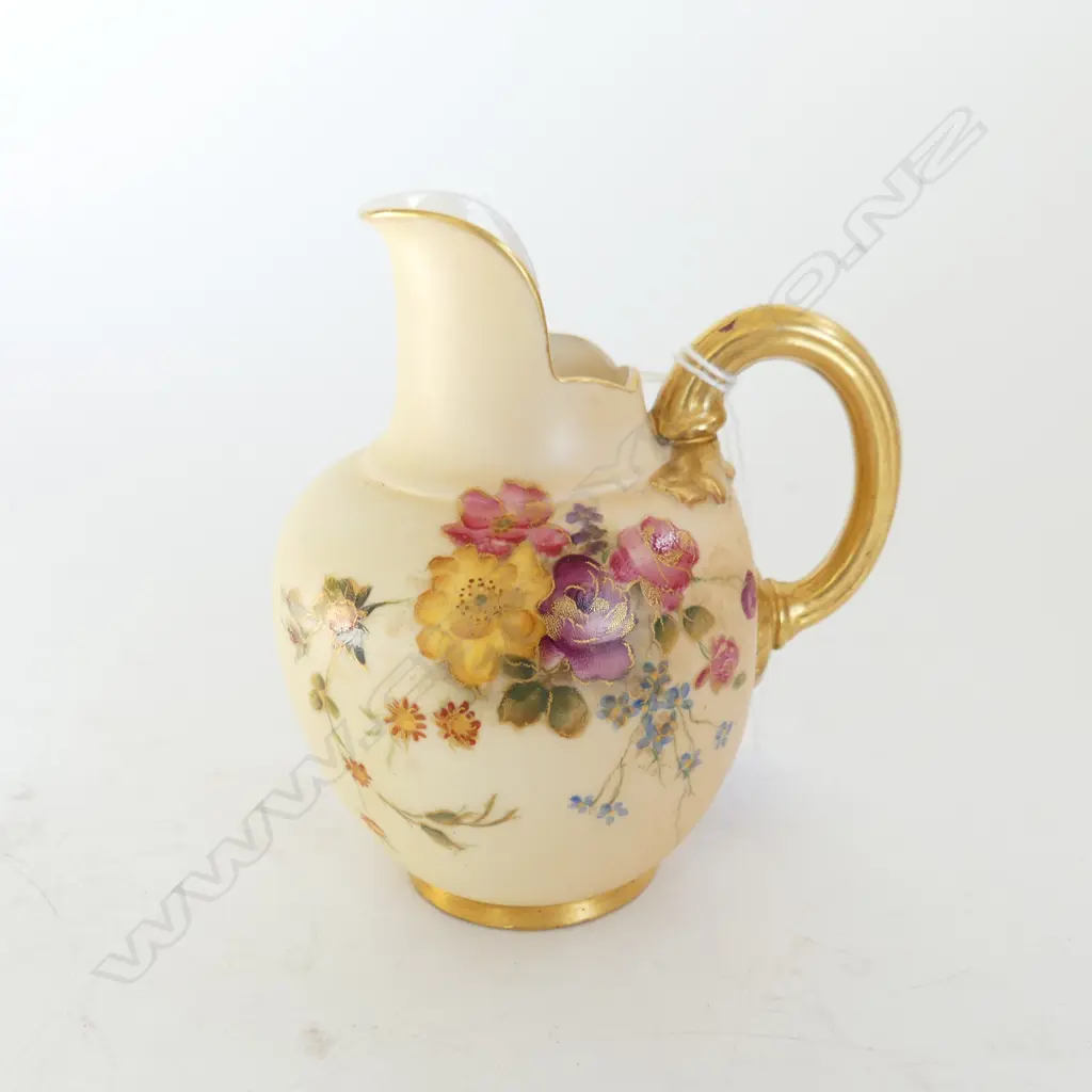 R/WORCESTER SMALL JUG coloured florals on peach ground H.105mm Image 1++
