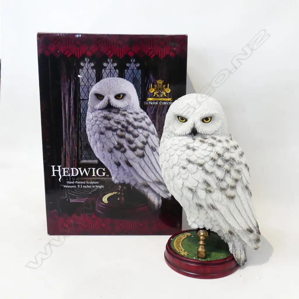 BOXED HARRY POTTER 'HEDWIG' SCULPTURE, hand painted, H.240mm  Image 1++