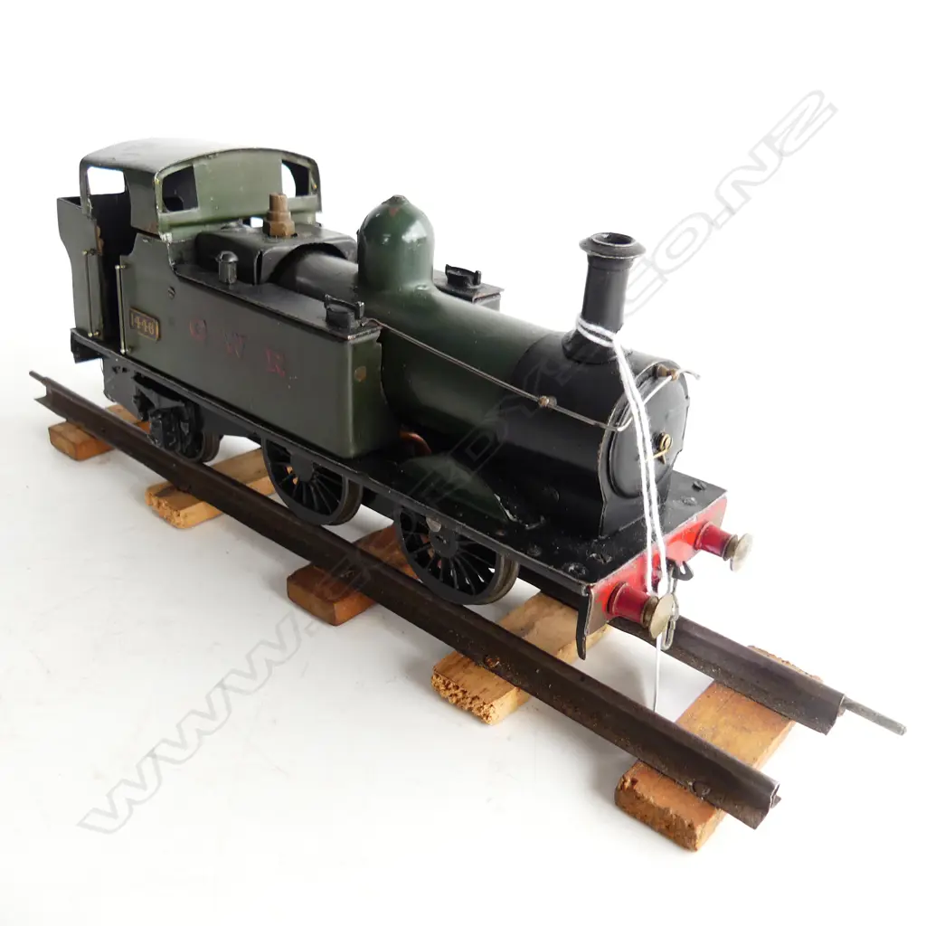 VINTAGE STEAM TRAIN N1446 ON PC OF TRACK L230MM Image 1++