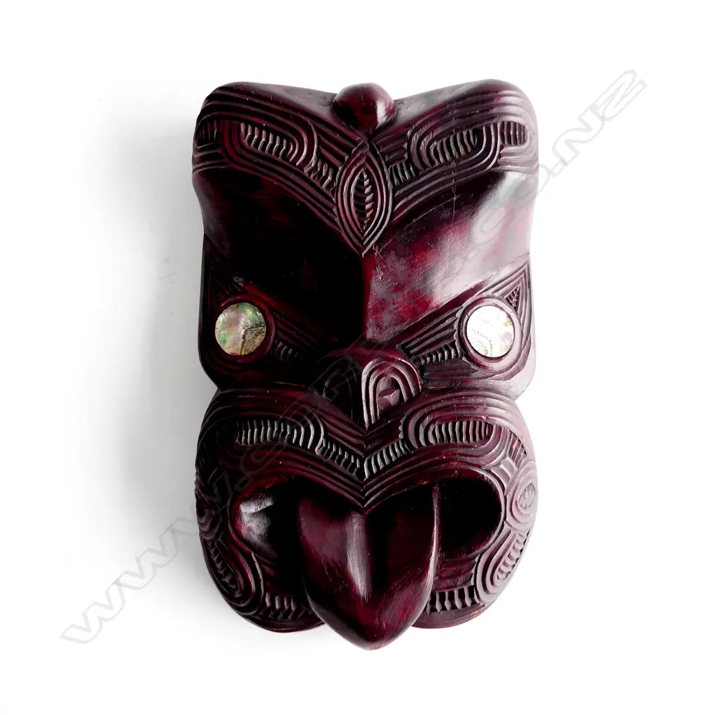 LARGE MAORI KORORU (MASK), WELL CARVED MID 20THC HEAVY CONSTRUCTION, 190X310mm Image 1++