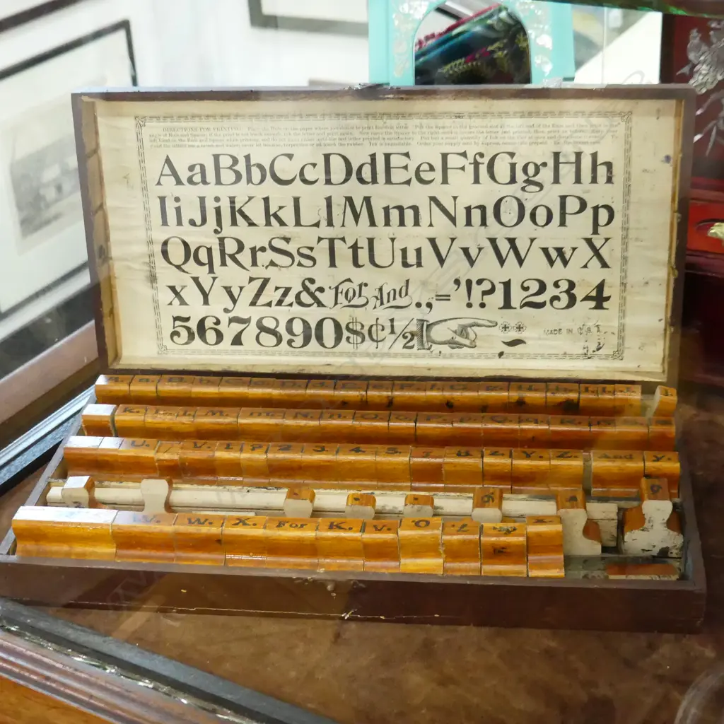 VINTAGE BOX OF TYPOGRAPHY STAMPS, MADE IN THE USA Image 1++