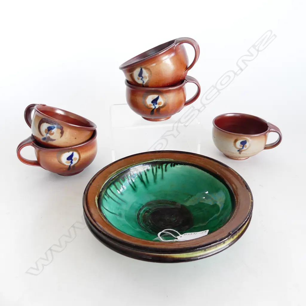 6 PCS, SET 5 GREG BARRON TEA CUPS IN SHINO GLAZE (1 faulted) & HERMAN KAHLER DENMARK BOWL D.200mm Image 1++