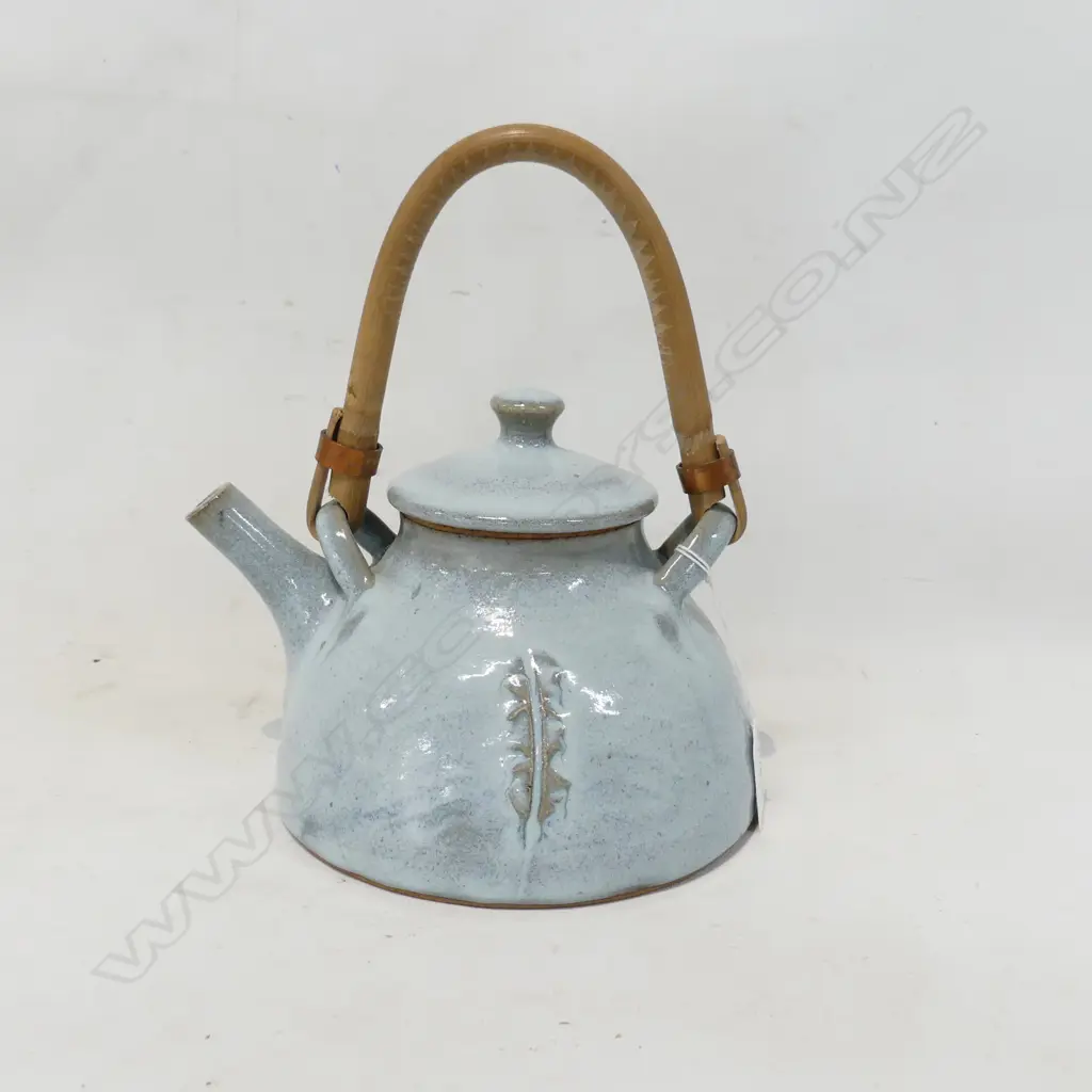 PETER STICHBURY TEAPOT H.230mm Image 1++