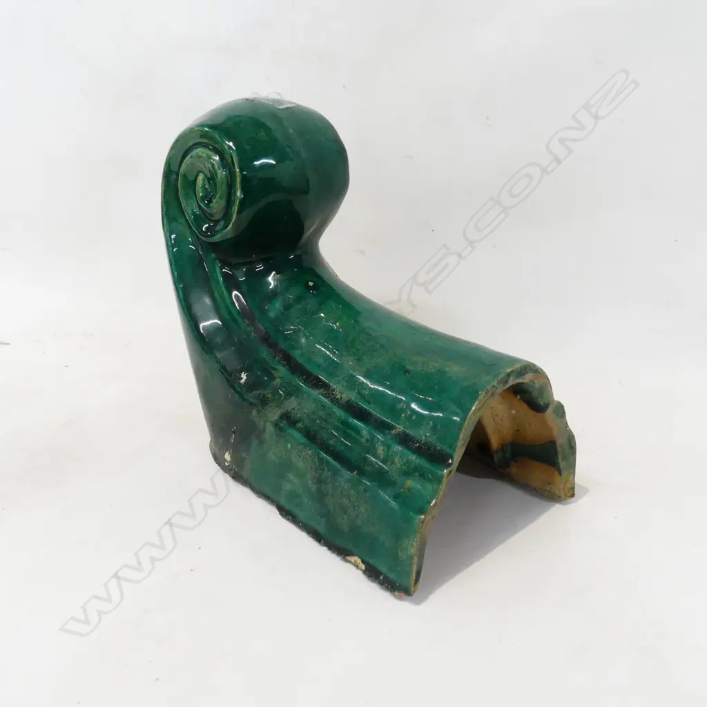 GREEN GLAZED ORIENTAL? SCROLL END ROOF TILE L.280mm Image 1++