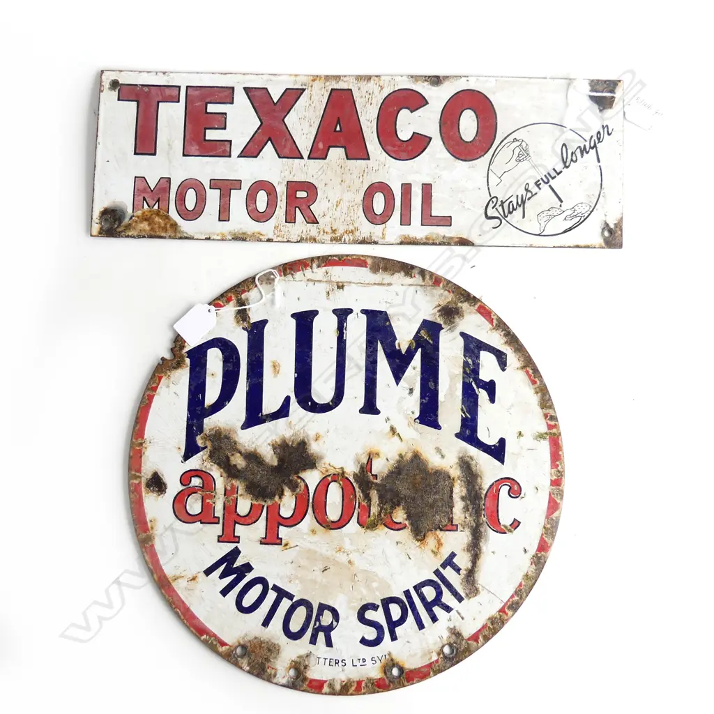 2 MOTORING SIGNS. PLUME CIRCULAR 270 dia & 'TEXACO MOTOR OIL' 160X45mm Image 1++