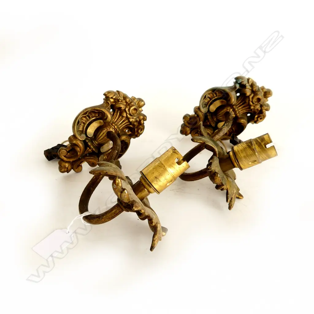 PR VINTAGE GILT METAL WALL SCONCE LIGHT FITTINGS D.190mm Image 1++