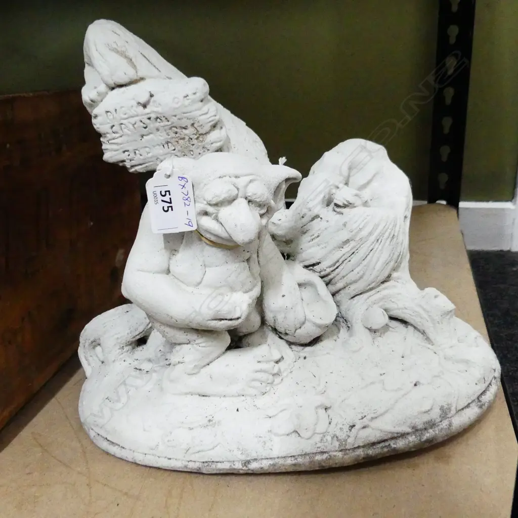 CONCRETE GARDEN ART TROLL H270MM Image 1++