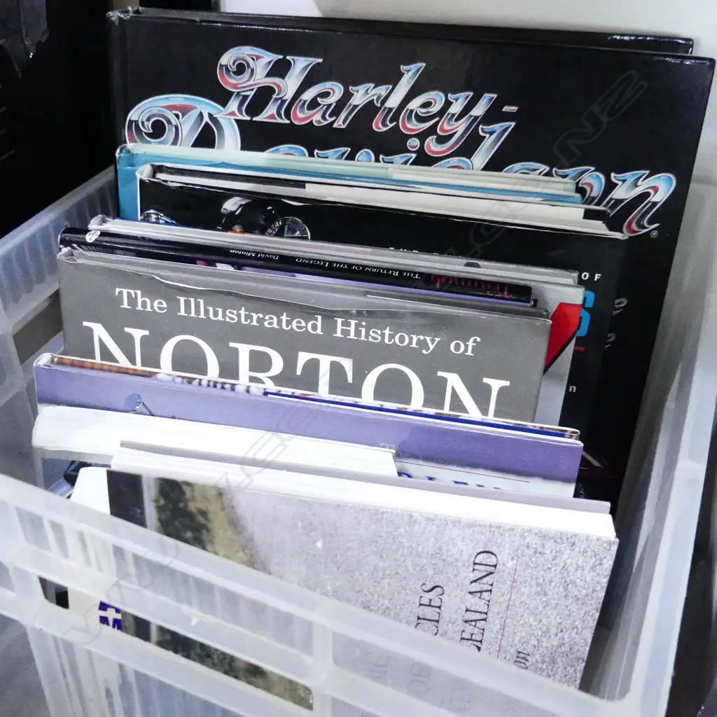 BOX LOT ASST. MOTOCYCLE BOOKS Image 1++