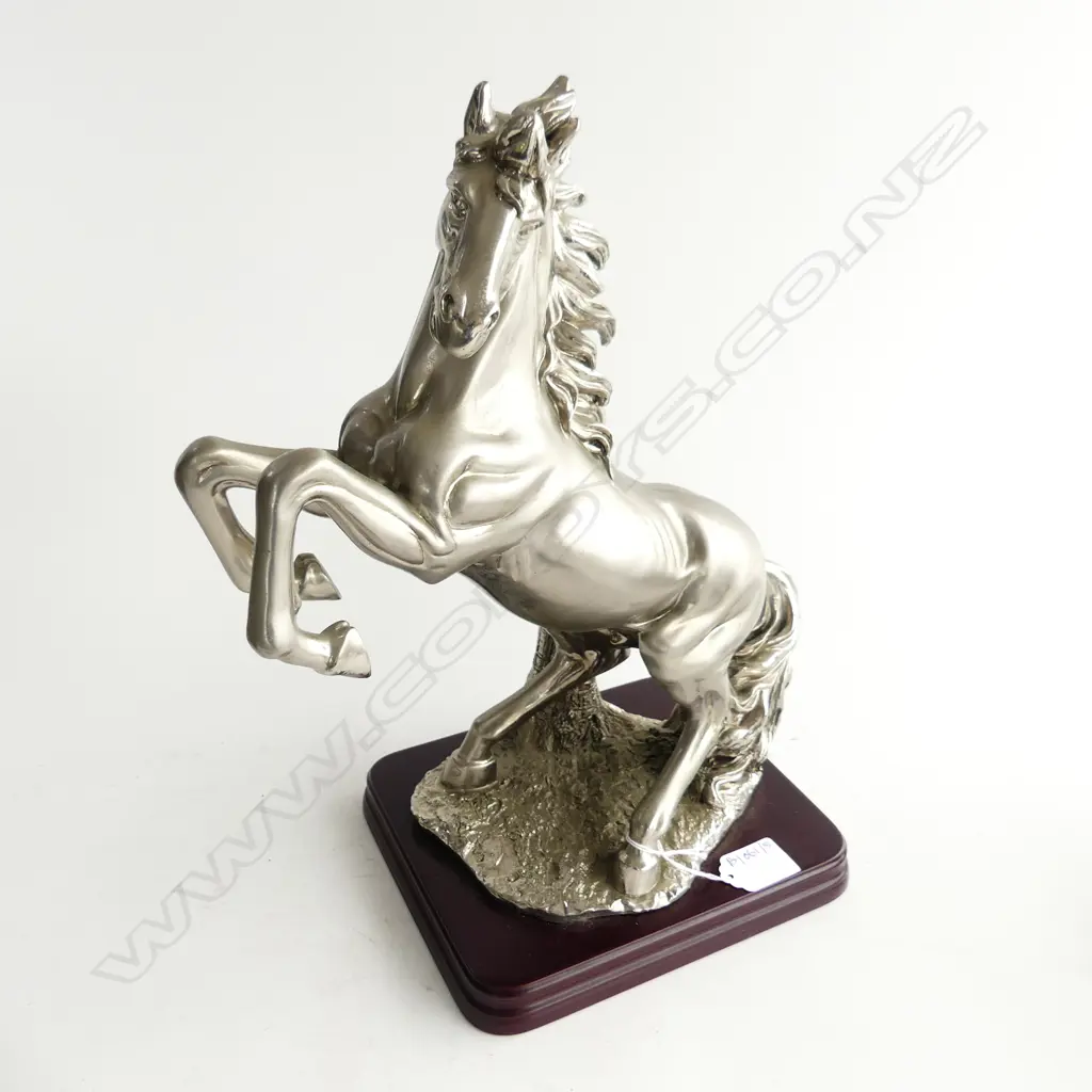SILVER RESIN HORSE H.360mm Image 1++