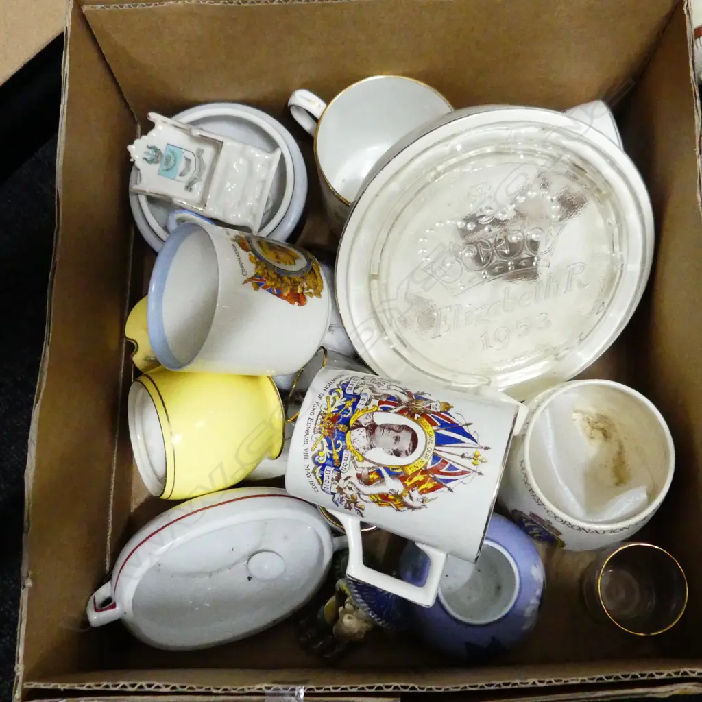 BOX LOT CHINA INCLUDING CORONATIONWARE  Image 1++
