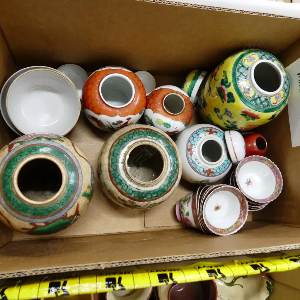 BOX OLD ORIENTAL CHINA INCL GINGER JARS, TEA CUPS ETC.  SOME A/F Image 1++
