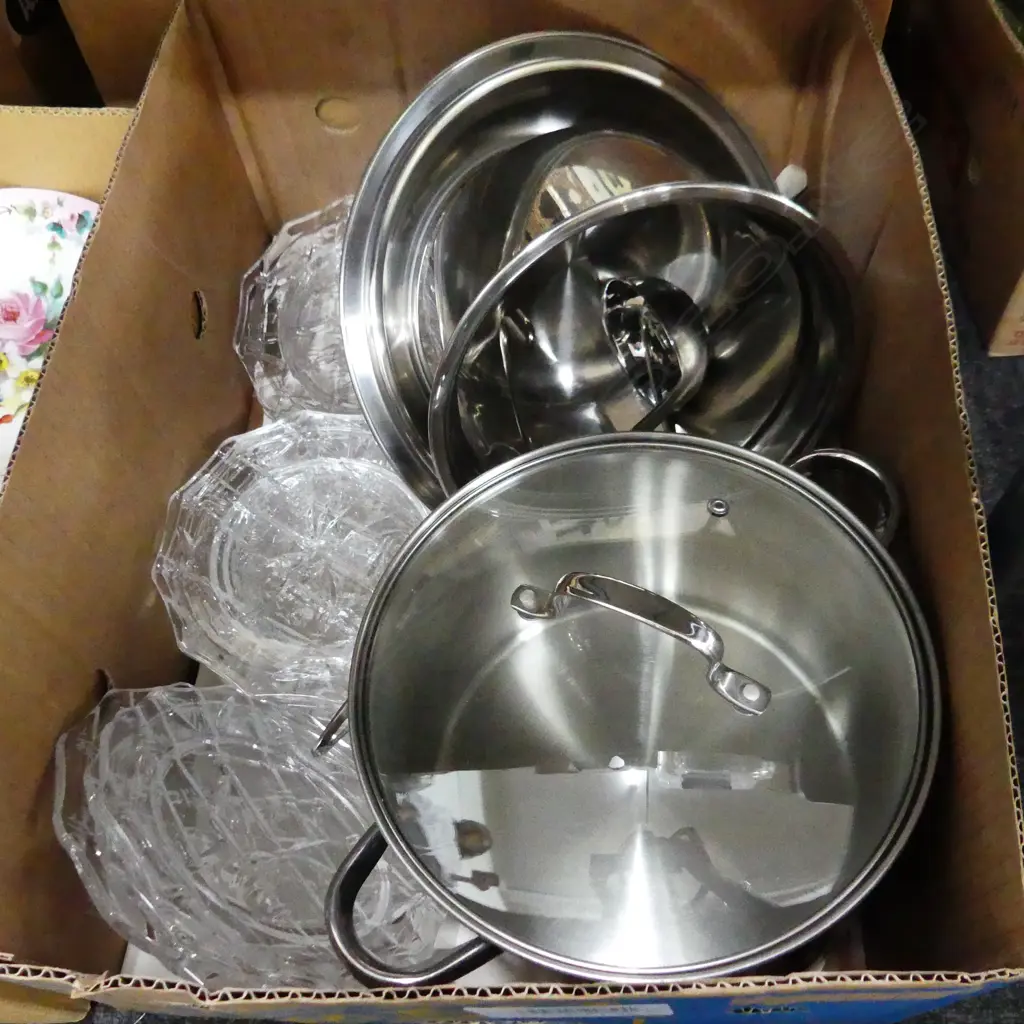 BOX ASST QUALITY PROFESSIONAL COOKWARE, LADLE & 12 GLASS PLATES, DRAGONFLY PATTERN Image 1++