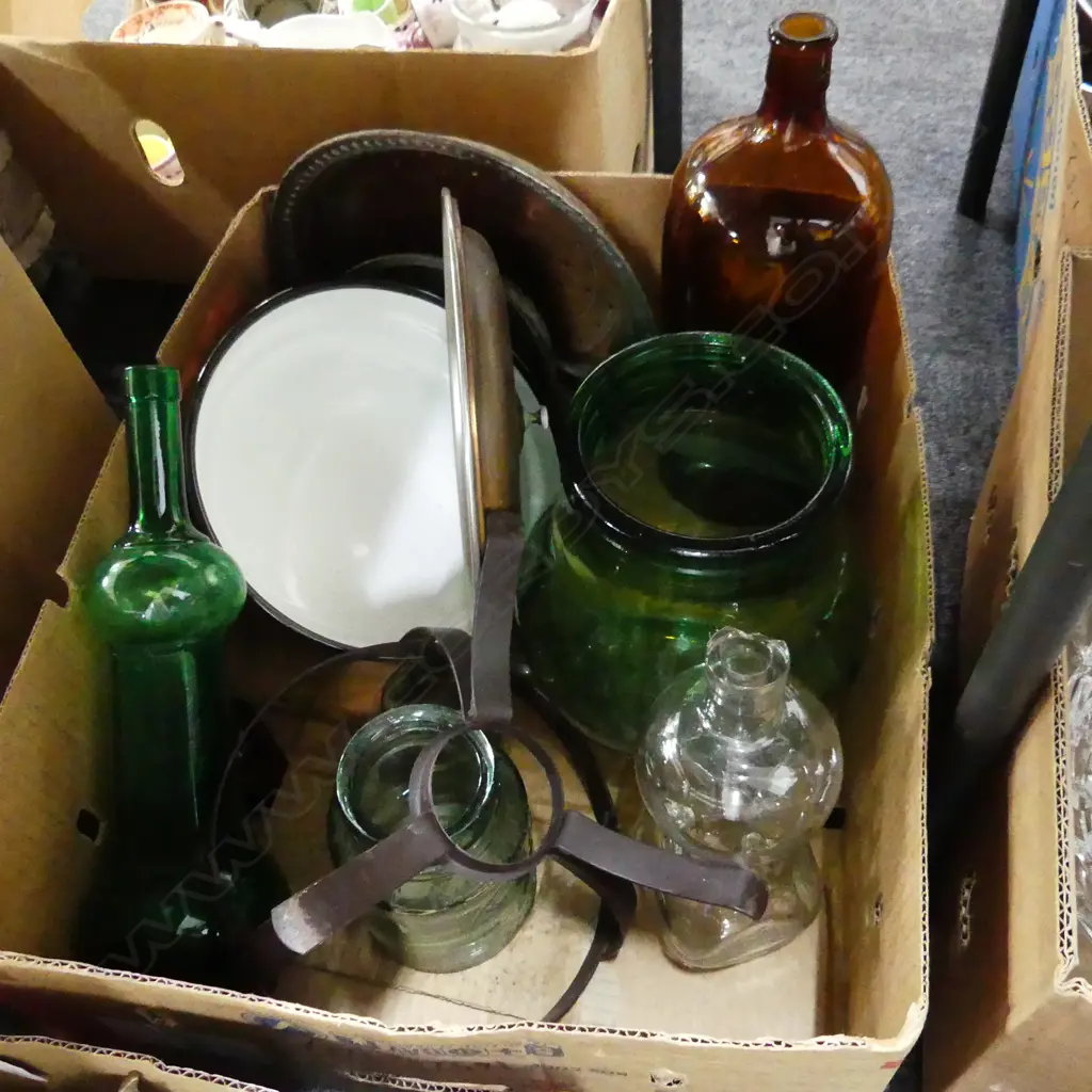 BOX LOT GLASS BOTTLES, COPPER ETC Image 1++