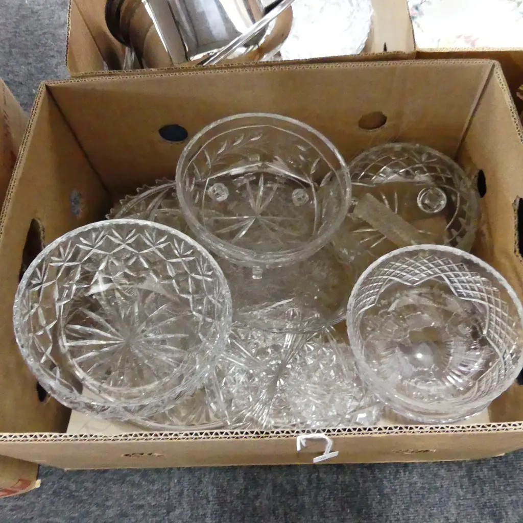 LARGE BOX LOT OF CRYSTAL  Image 1++