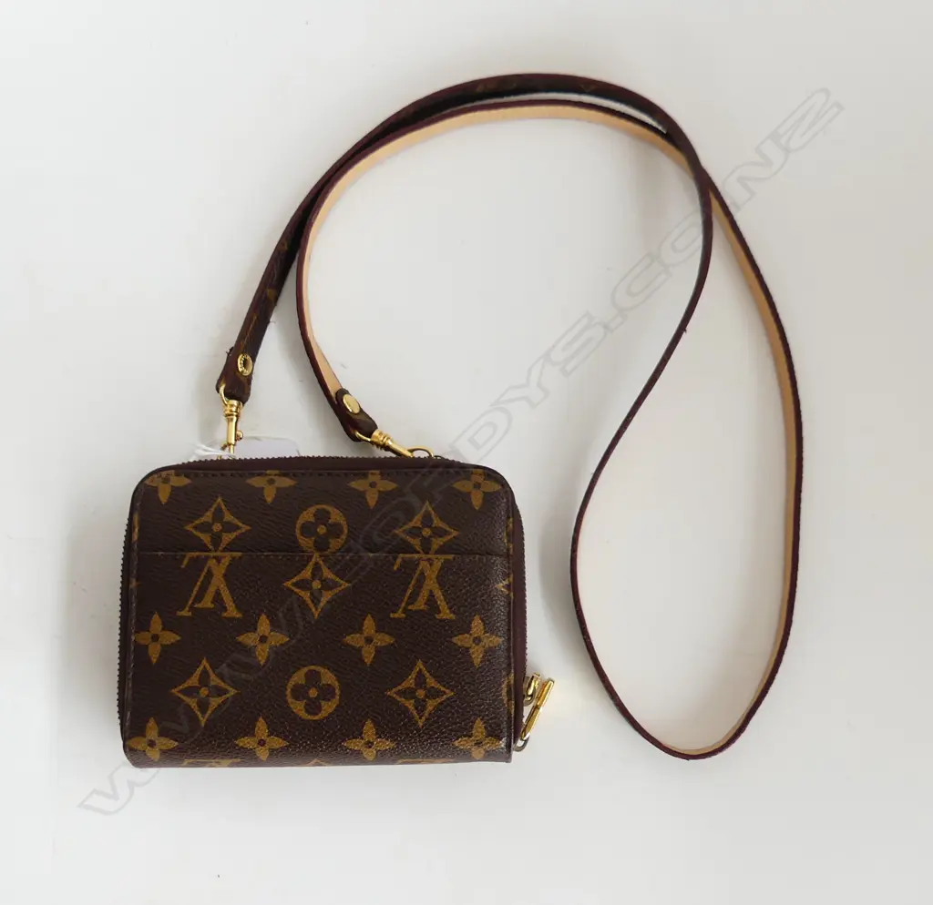LOUIS VUITTON SHOULDER PURSE - PRESUMED A COPY 150  x 110mm Image 1++