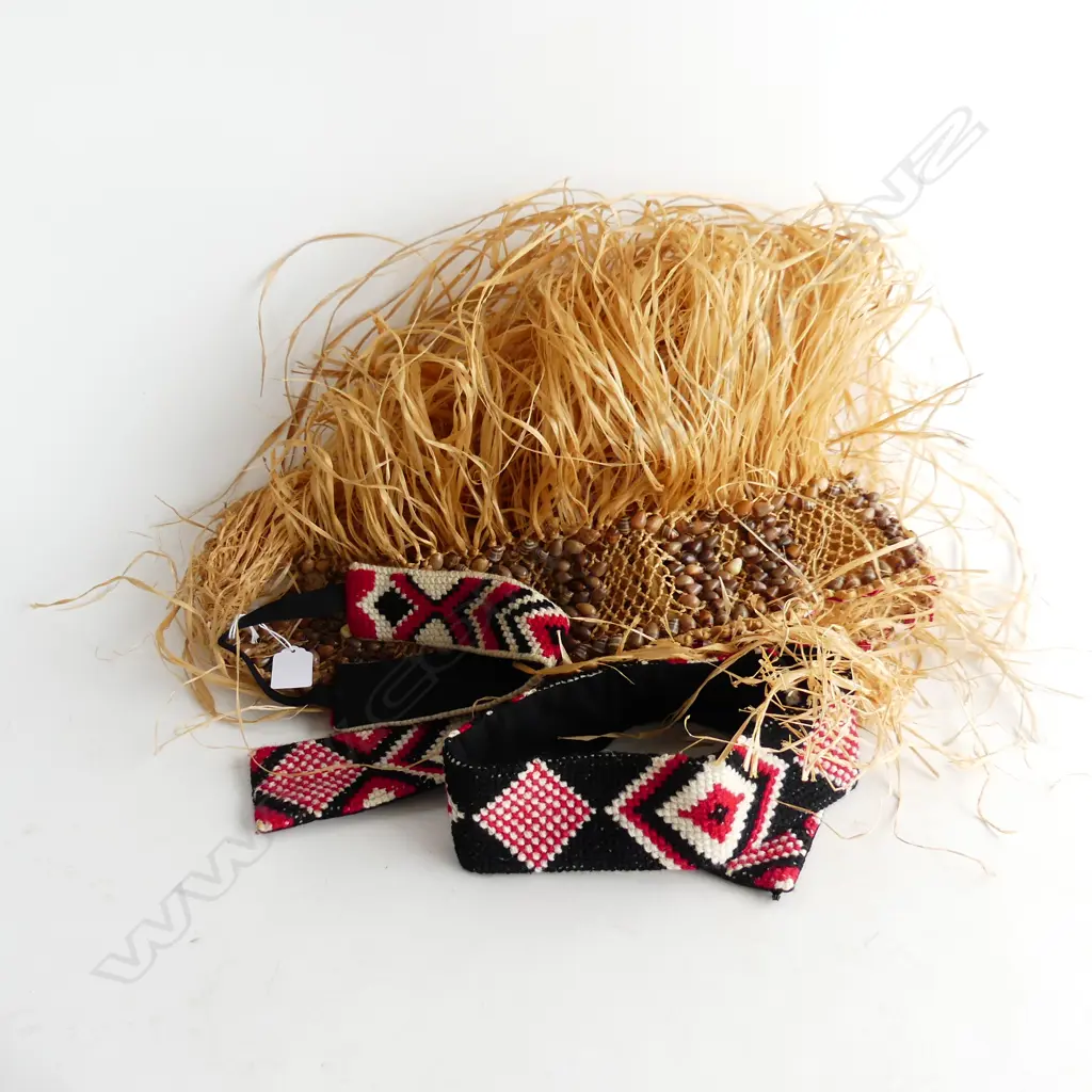 GRASS SKIRT w. SHELLS & 2 MAORI EMBROIDERED BANDS Image 1++
